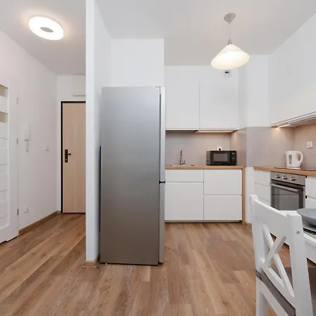 Legnicka With Parking By Renters Appartement Wrocław
